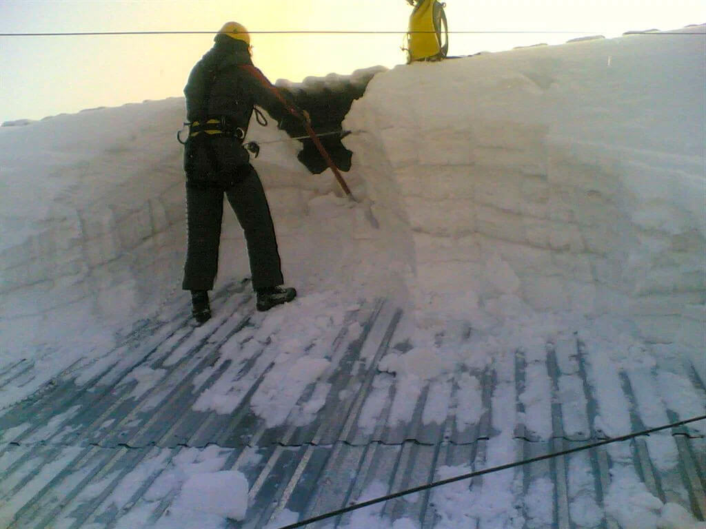 Уборка снега цена в Ивантеевке