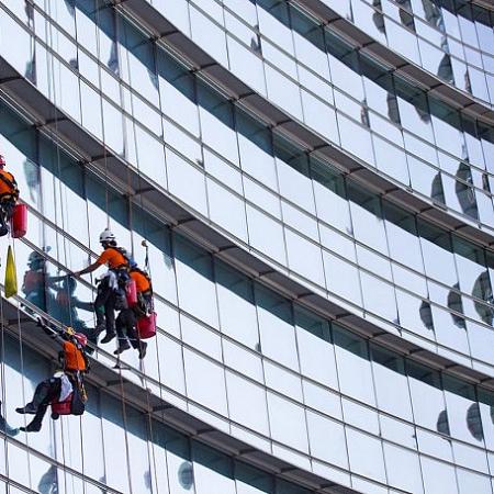 Мойка фасадов бизнес-центра в Ивантеевке